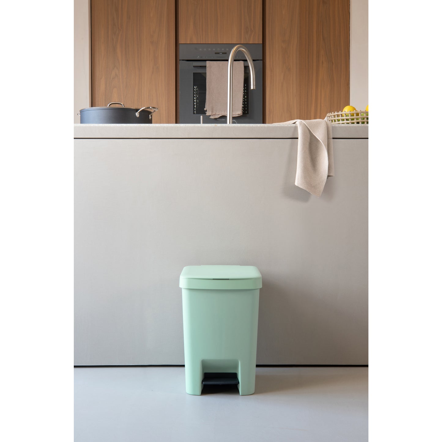 PEDAL BIN STEPUP 25 litre- Various Colours