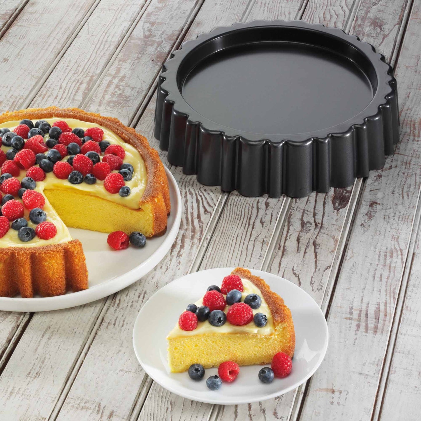 Chicago Metallic Non-Stick Mary Ann Cake Pan